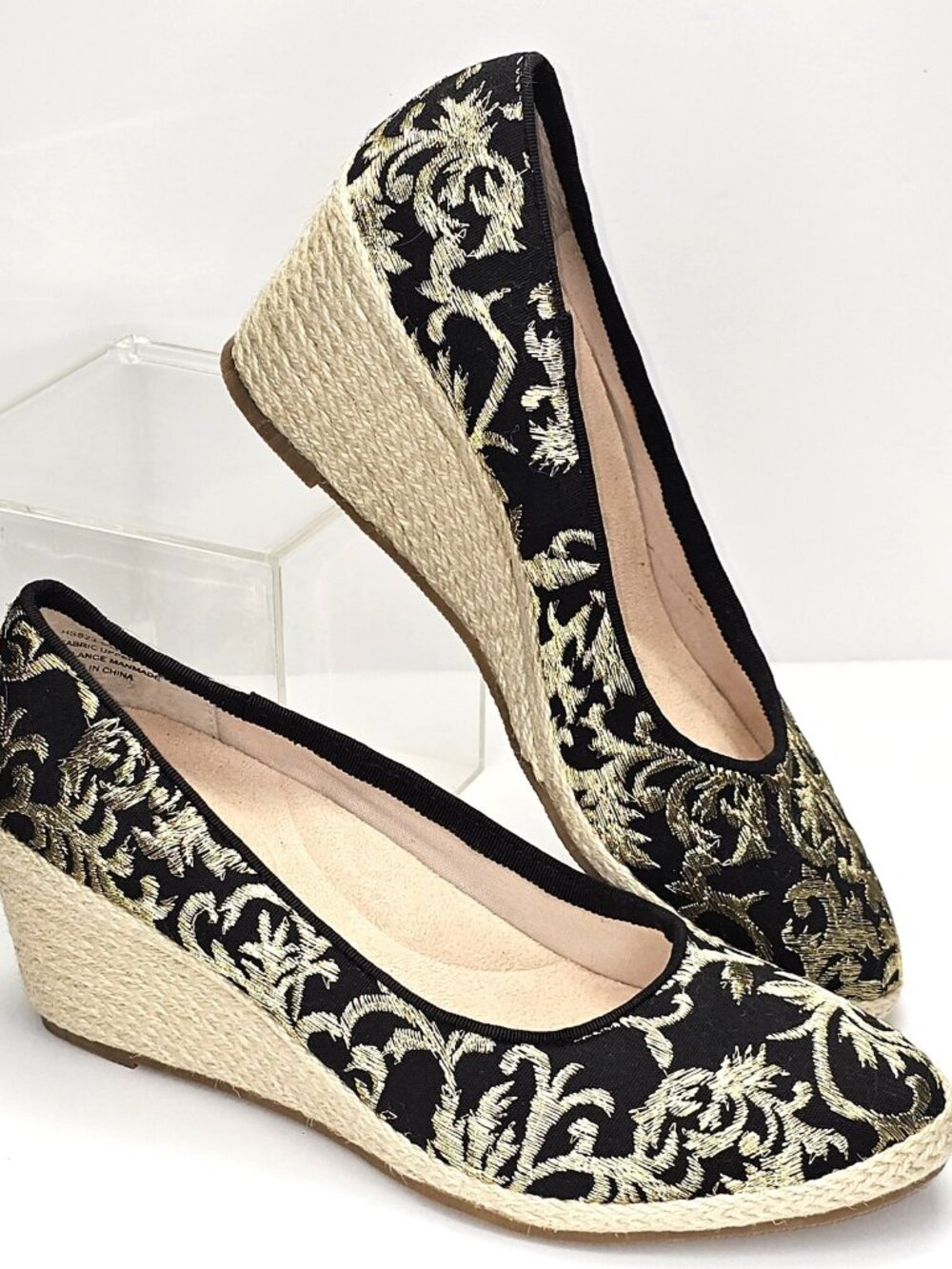David Tate Bermuda Sz 7 Gold Filigree Embroidered Black Slip On Espadrille Wedge